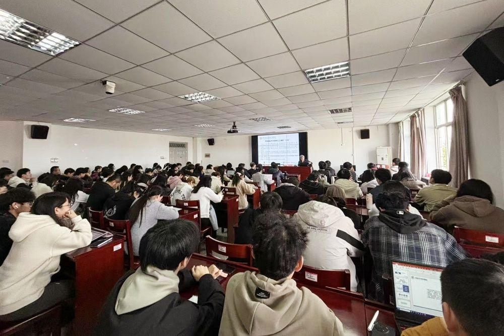 張宇燕圖片2_副本.jpg